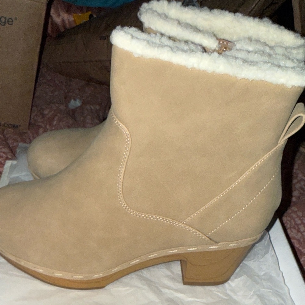 Style & Co Beige Winter Boots with Faux Fur